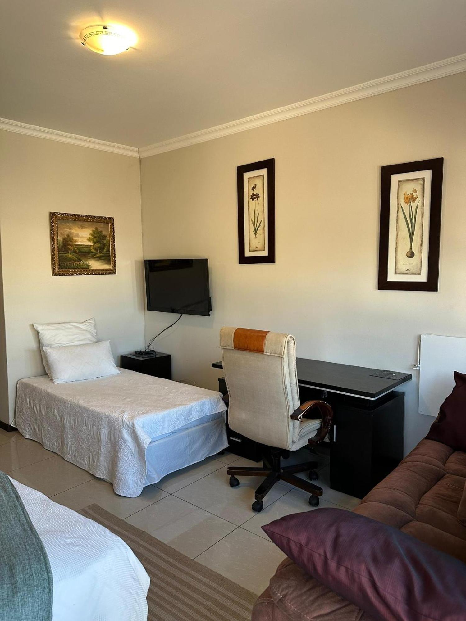Cora'S Boutique Bed & Breakfast Swakopmund Δωμάτιο φωτογραφία